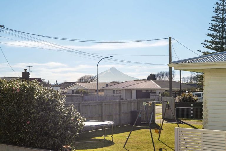 Photo of property in 22 Murray Avenue, Hawera, 4610