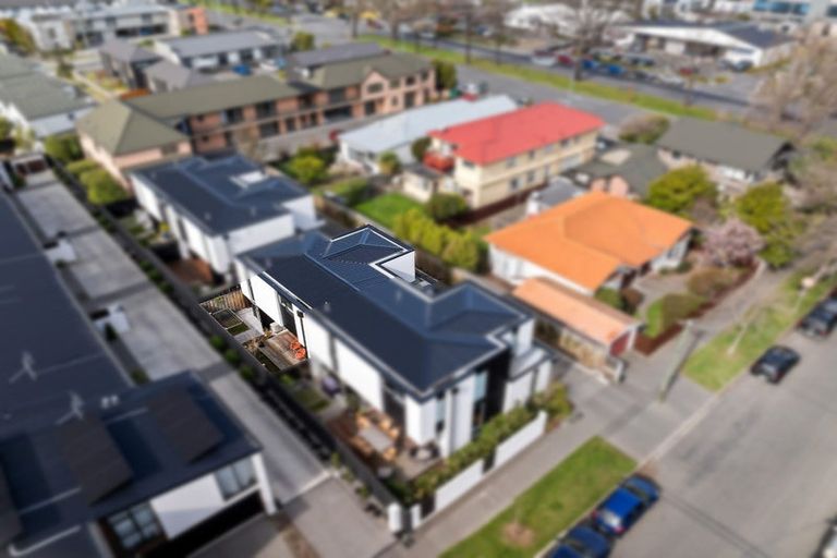 Photo of property in 2/10 Bishop Street, St Albans, Christchurch, 8014