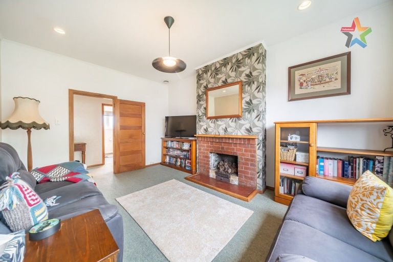 Photo of property in 27 Gadsby Street, Avalon, Lower Hutt, 5011
