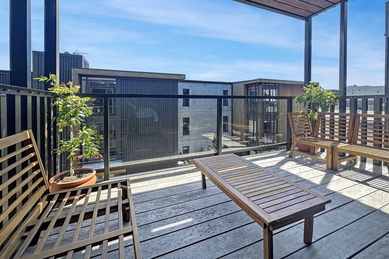 Photo of property in Vedado Apartments, 405/41u Hopper Street, Mount Cook, Wellington, 6011