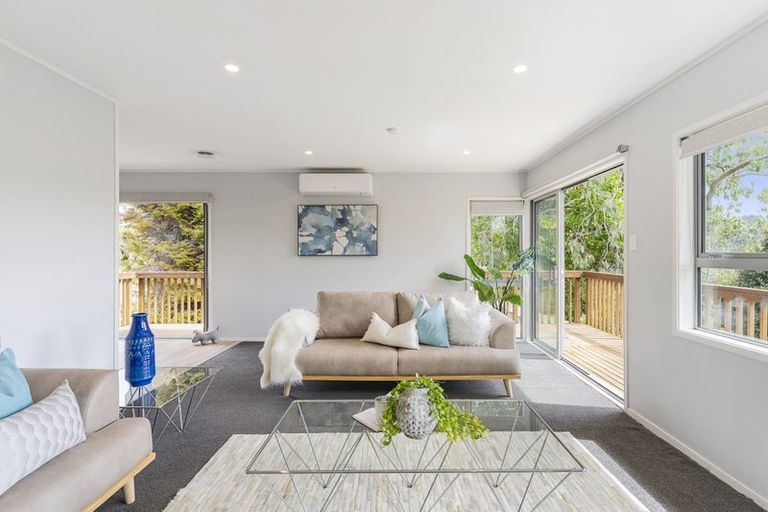 Photo of property in 25 Cantina Avenue, Bayview, Auckland, 0629
