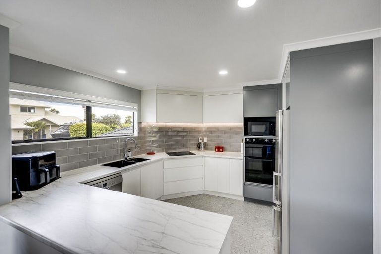Photo of property in 85 Le Quesne Road, Bay View, Napier, 4104