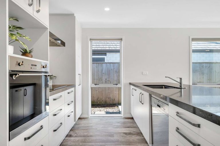 Photo of property in 46 Union Drive, Papamoa, 3118