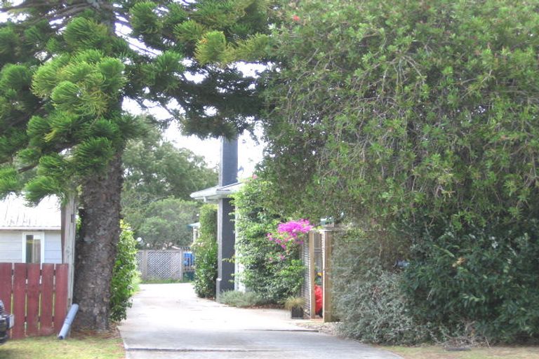 Photo of property in 1/51 Lancaster Road, Beach Haven, Auckland, 0626