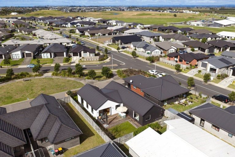 Photo of property in 5 Kahotea Place, Papamoa Beach, Papamoa, 3118