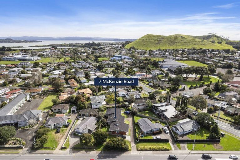 Photo of property in 5a Mckenzie Road, Mangere Bridge, Auckland, 2022