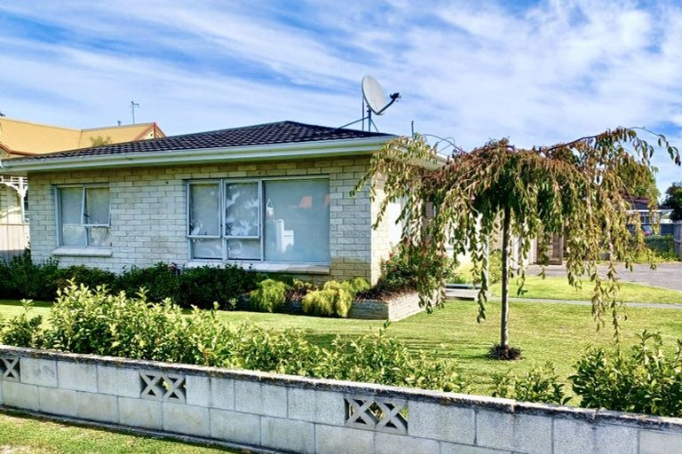 Photo of property in 1/512 Fitzroy Avenue, Hastings, 4122