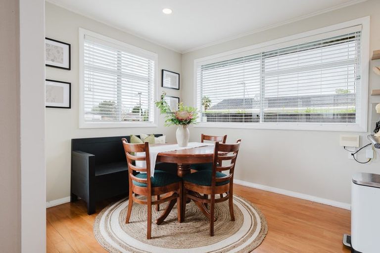 Photo of property in 59 Sandwich Road, St Andrews, Hamilton, 3200