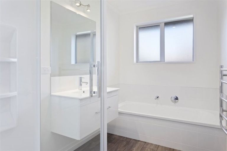 Photo of property in 142a Highsted Road, Casebrook, Christchurch, 8051