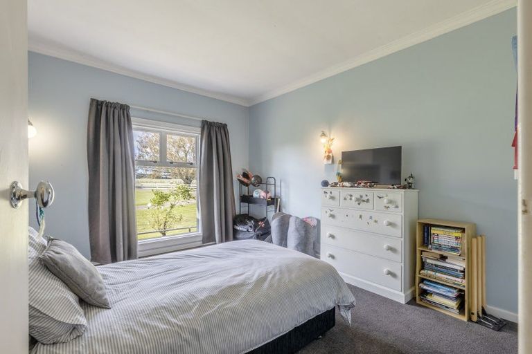 Photo of property in 71 Laws Road, Dannevirke, 4972