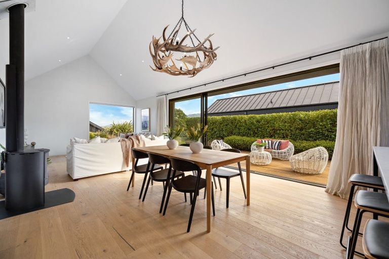 Photo of property in 1 Wanderer Lane, Jacks Point, Queenstown, 9371