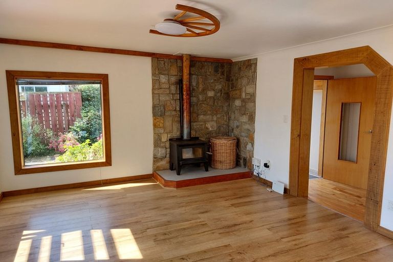 Photo of property in 26 Porterfield Street, Macandrew Bay, Dunedin, 9014