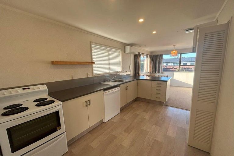 Photo of property in 1b Compton Place, Mount Maunganui, 3116