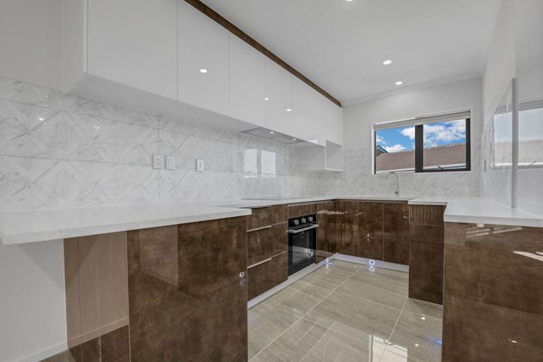 Photo of property in 25c Leaver Place, Weymouth, Auckland, 2103