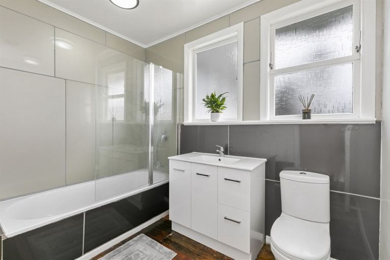 Photo of property in 24 Hamstead Street, Wainuiomata, Lower Hutt, 5014