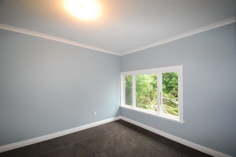 Photo of property in 21 Kotari Road, Days Bay, Lower Hutt, 5013