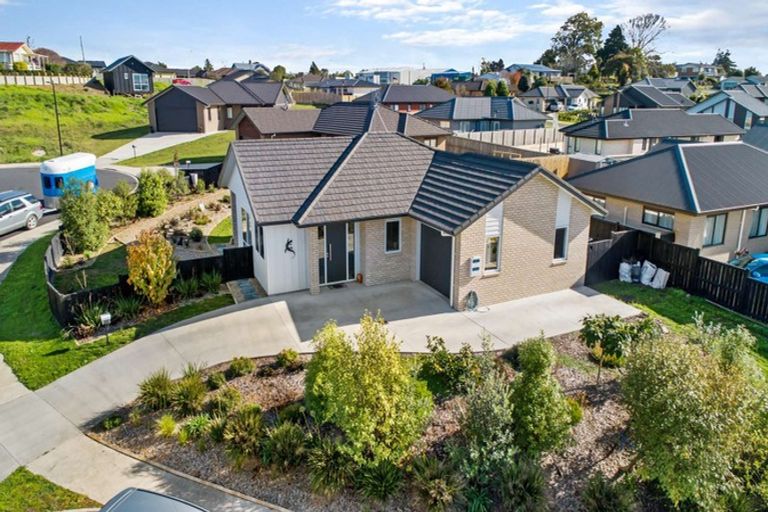 Photo of property in 14 Matau Close, Te Kauwhata, 3710