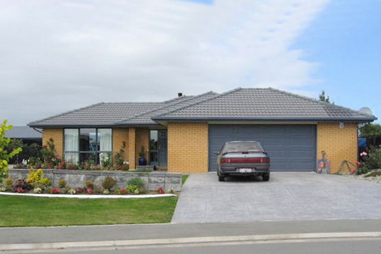 Photo of property in 6 Gainsborough Court, Rolleston, 7614