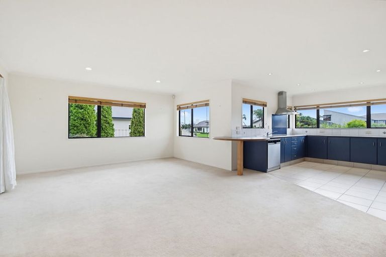 Photo of property in 26 Russell Robertson Drive, Havelock North, 4130