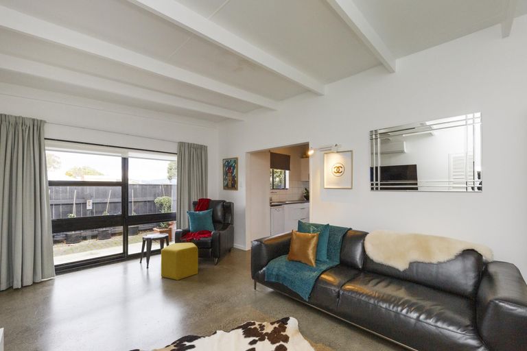 Photo of property in 10 Milverton Avenue, Hokowhitu, Palmerston North, 4410