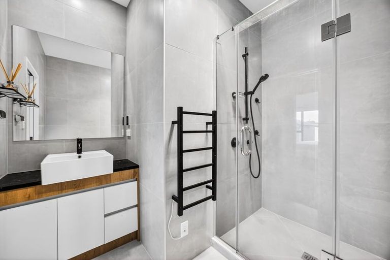 Photo of property in 117 Waekahu Road, Westgate, Auckland, 0814