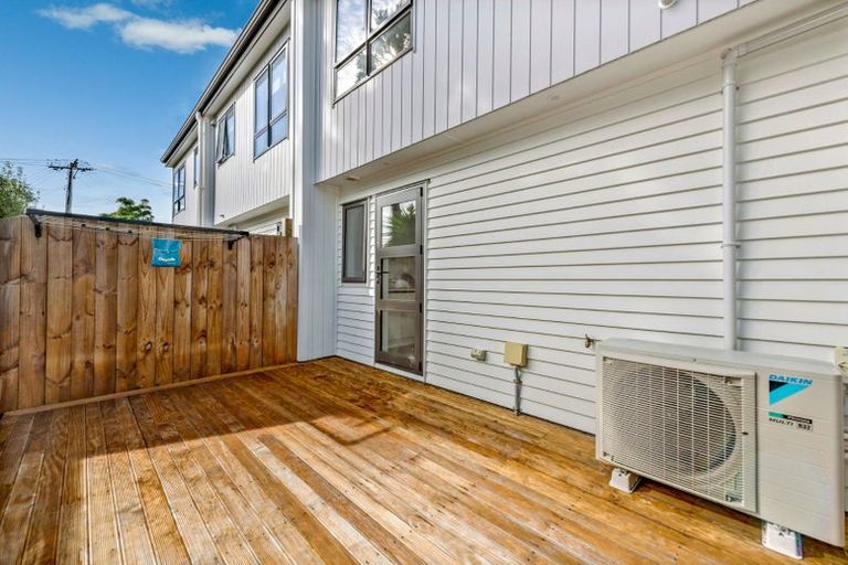 Photo of property in 3/14 Kerswill Place, Pakuranga, Auckland, 2010