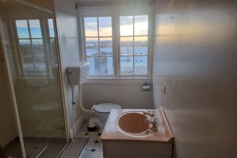 Photo of property in 16 The Terrace, Timaru, 7910