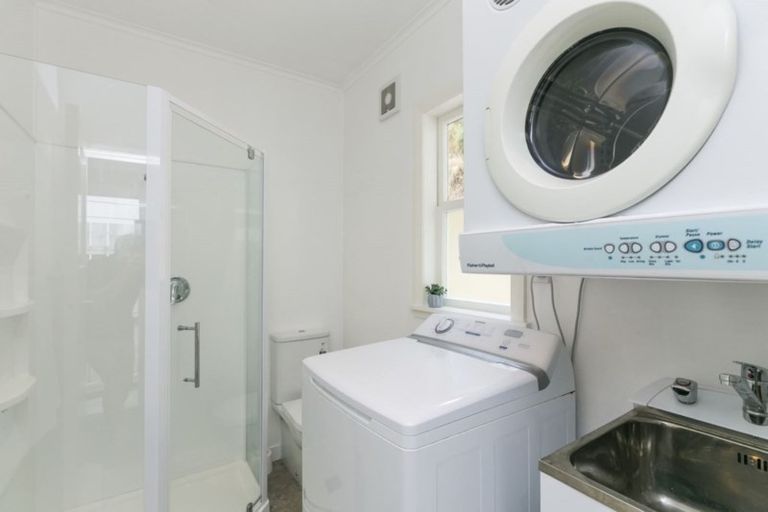 Photo of property in 489 Ohiro Road, Brooklyn, Wellington, 6021