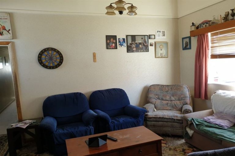 Photo of property in 23 Mako Mako Road, Levin, 5510