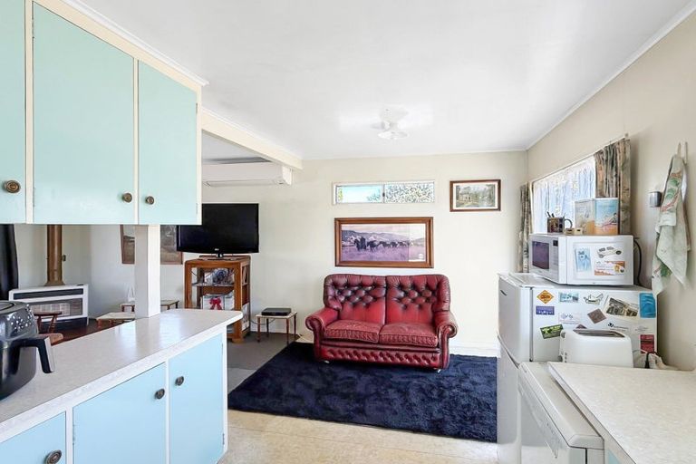 Photo of property in 1 Otanga Street, Dannevirke, 4930
