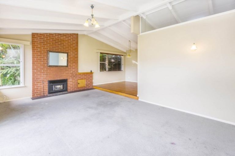 Photo of property in 29 Blue Mountains Road, Silverstream, Upper Hutt, 5019