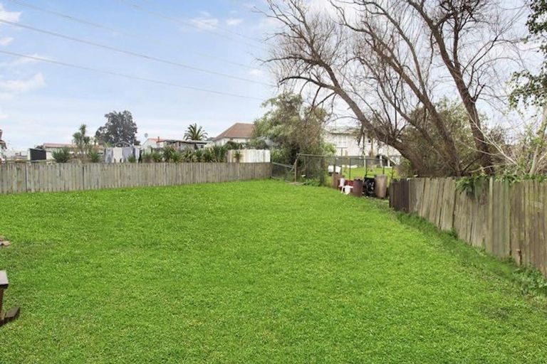 Photo of property in 12 Ingram Crescent, Otara, Auckland, 2023