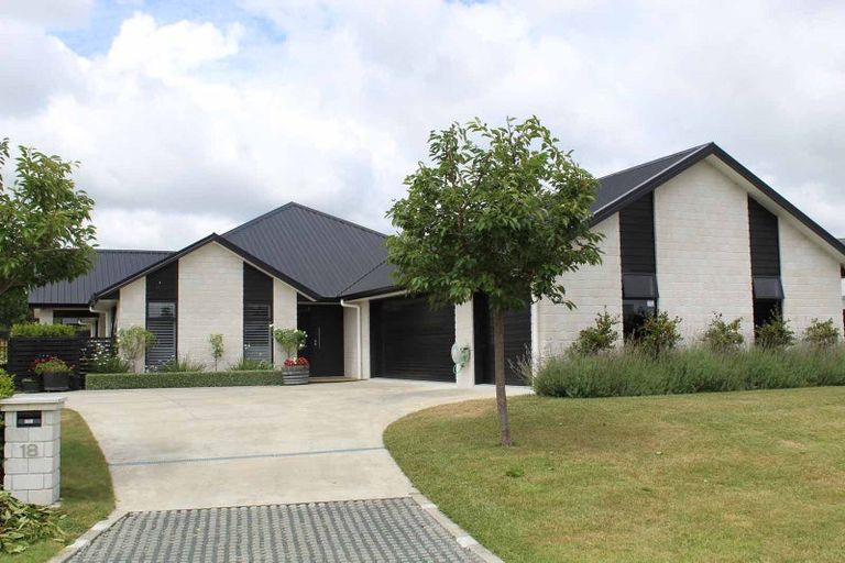 Photo of property in 18 Homestead Lane, Cambridge, 3434