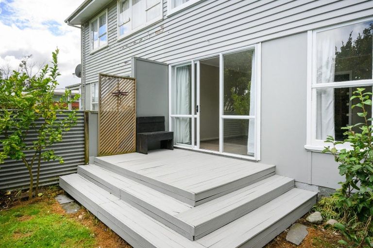 Photo of property in 26 Farnham Avenue, Highbury, Palmerston North, 4412