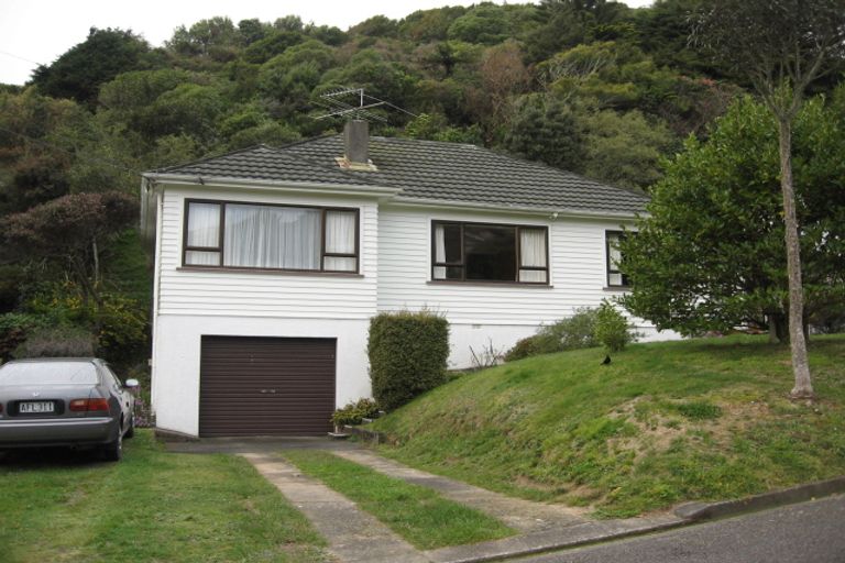 Photo of property in 33 Burrows Avenue, Karori, Wellington, 6012