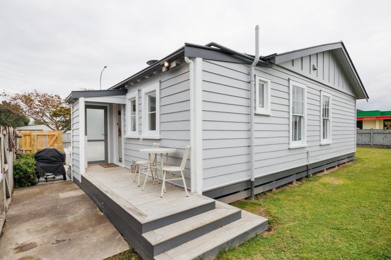 Photo of property in 70 Milson Line, Milson, Palmerston North, 4414