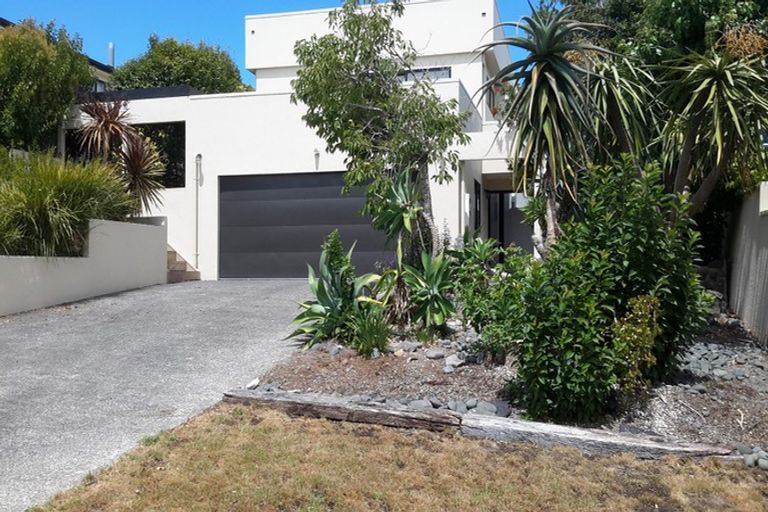Photo of property in 26 Mayall Avenue, Beach Haven, Auckland, 0626
