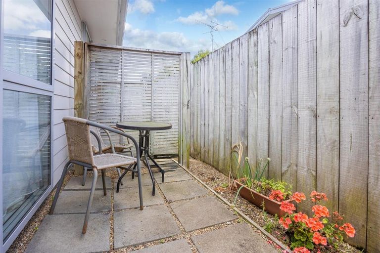 Photo of property in 12 Crescent Court, Melville, Hamilton, 3206