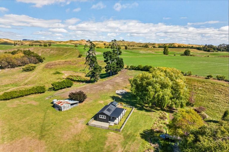 Photo of property in 10 Charlton Road, Te Awanga, 4102