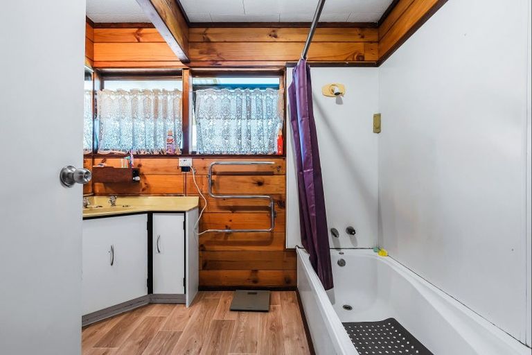 Photo of property in 18 Cross Street, Taumarunui, 3920