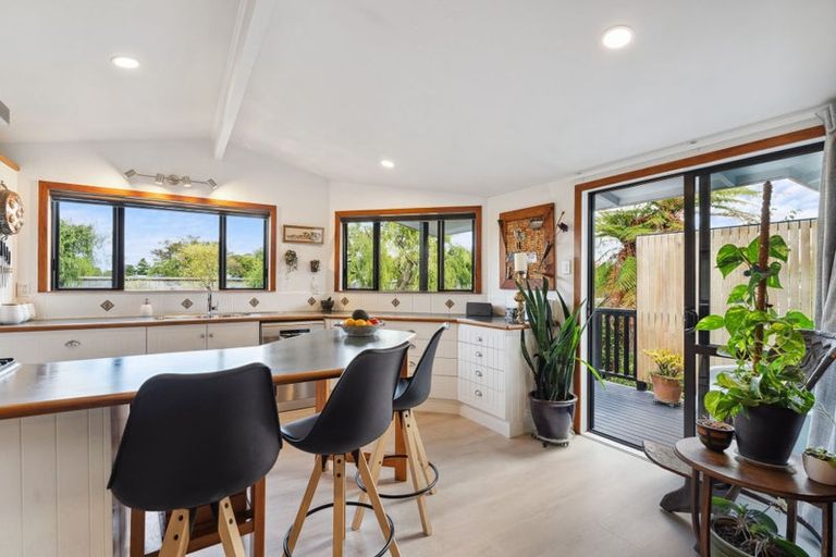 Photo of property in 22 Gillies Avenue, Taupo, 3330