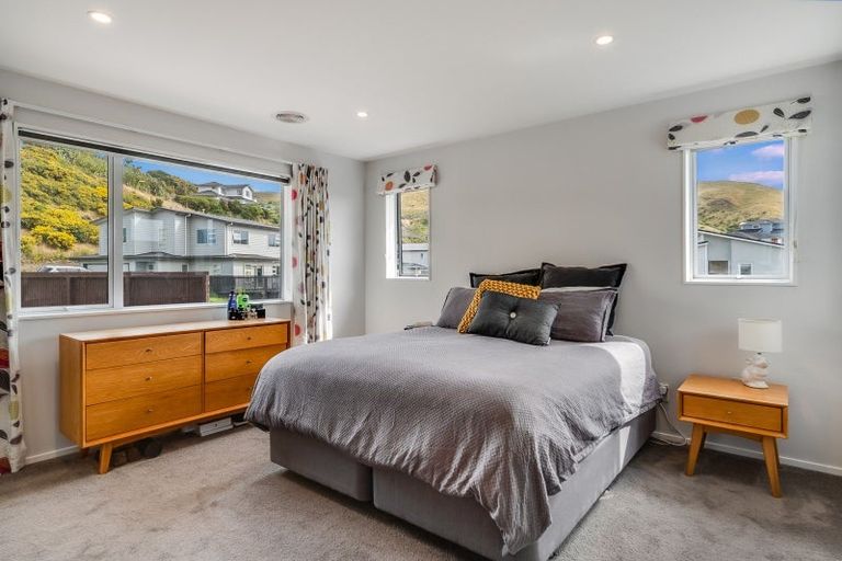 Photo of property in 106 Amesbury Drive, Churton Park, Wellington, 6037