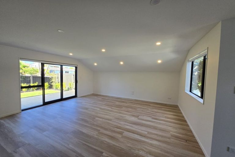 Photo of property in 7/13 Fairdale Place, Birkdale, Auckland, 0626