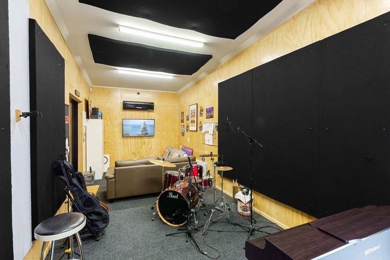 Photo of property in 36 Raukawa Road, Peka Peka, Waikanae, 5391