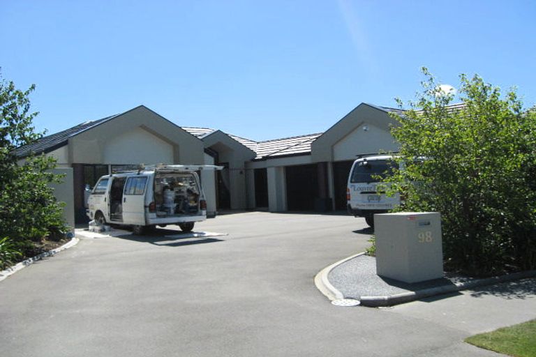Photo of property in 98 Regent's Park Drive, Casebrook, Christchurch, 8051