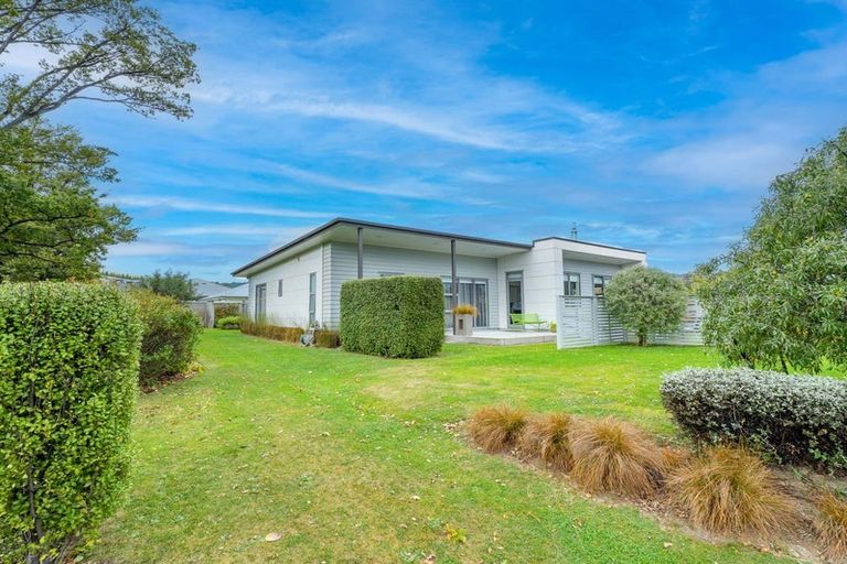 Photo of property in 1 Heathfield Drive, Mosgiel, 9024
