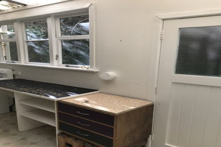 Photo of property in 341 Ohiro Road, Brooklyn, Wellington, 6021