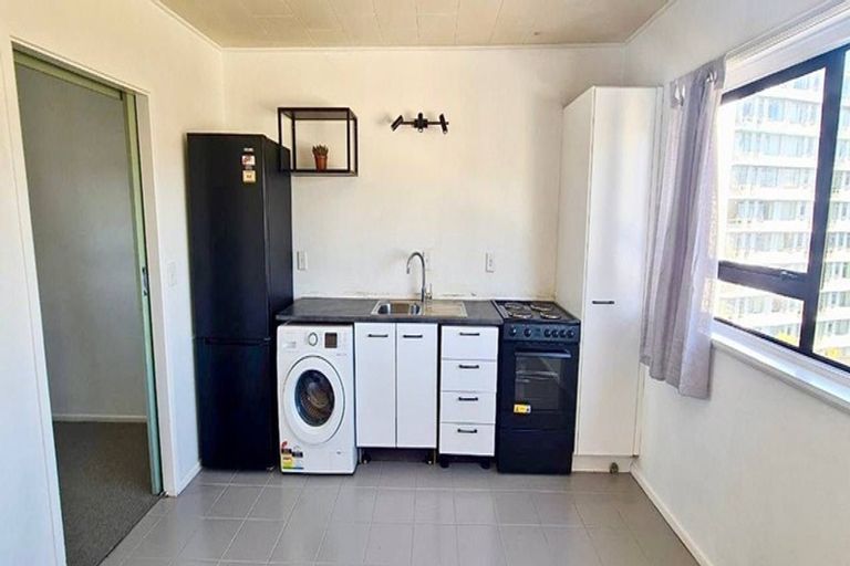 Photo of property in 11/52u Russell Terrace, Berhampore, Wellington, 6023