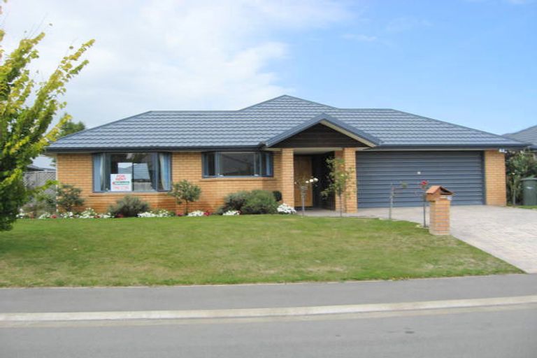 Photo of property in 4 Gainsborough Court, Rolleston, 7614