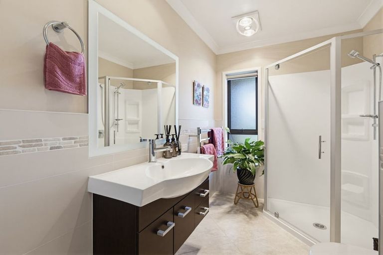 Photo of property in 64 Sereno Vista, Bellevue, Tauranga, 3110